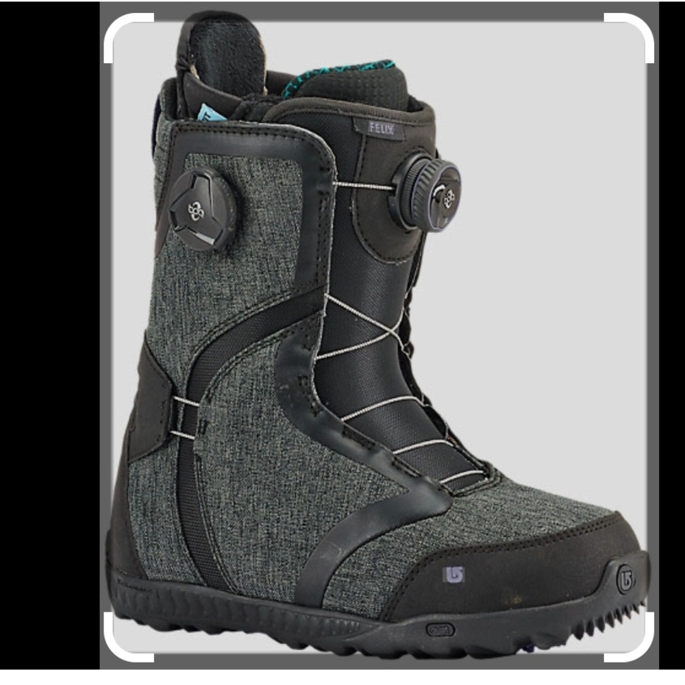 Gray Snowboard Boots with Black Accents - Picture 2 of 7
